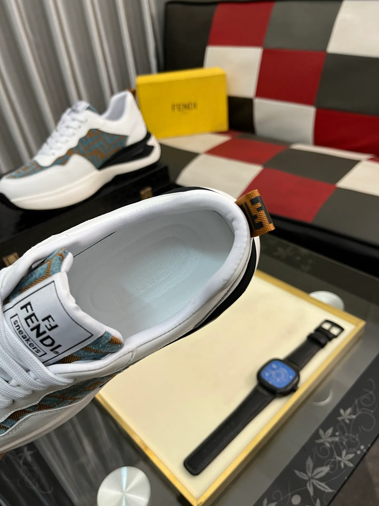 Men's Men's Shoes💰458⌚️⌚️[Fendi] Fendi's latest casual shoes for men! Available at counters simultaneously! A one-to-one replica of the original. All imported official website one-to-one cowhide fabric. The interior is made of top-grade sheepskin, and the original factory-supplied rubber outsole is used. Leading new fashion concepts. Matching code: 38-44. 4️⃣colors available